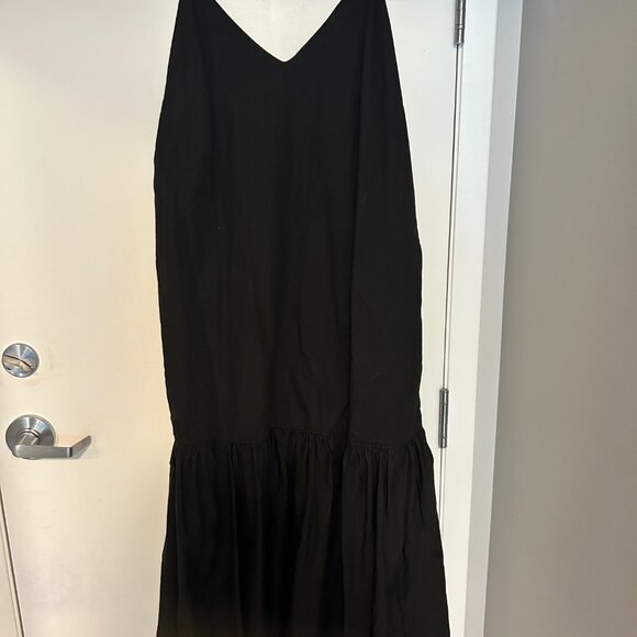 One Wednesday Everywhere Dress in Black - Picture 3 of 3